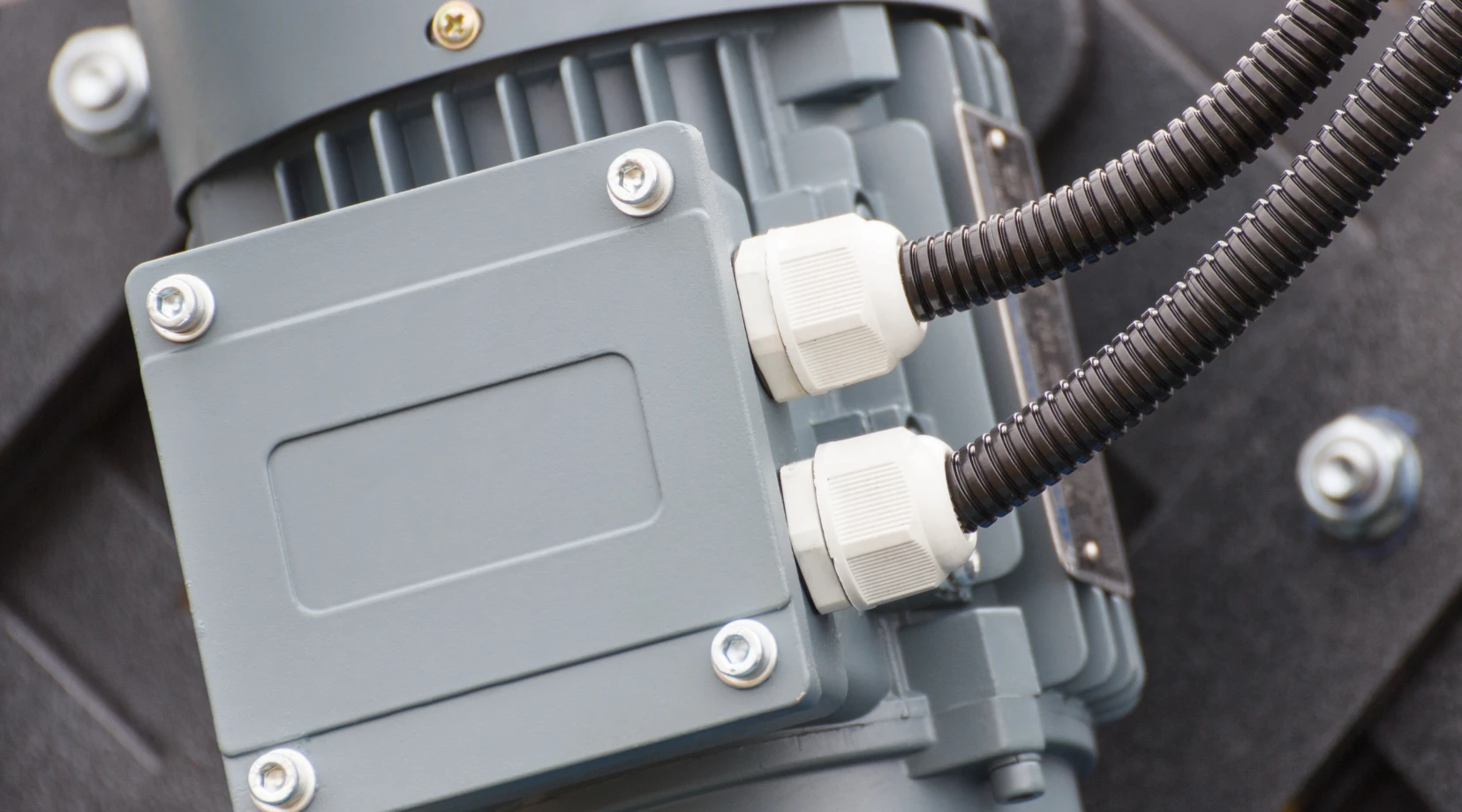 AI Data Center Liquid Cooling Pumps: A Selection Guide for CDU, Cold Plate, and Immersion Systems