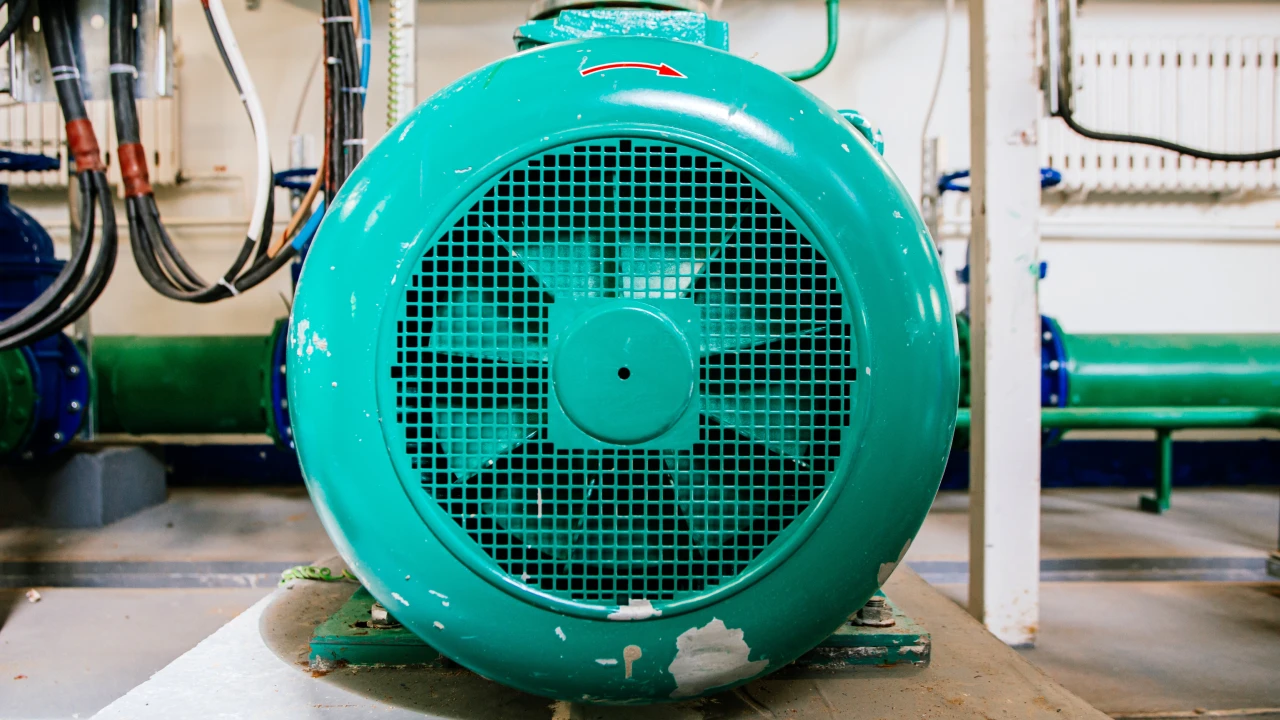 Pumps for Indian Pharmaceutical Manufacturing: A Selection Guide for API Synthesis, Solvent Transfer, and cGMP-Compliant Loops
