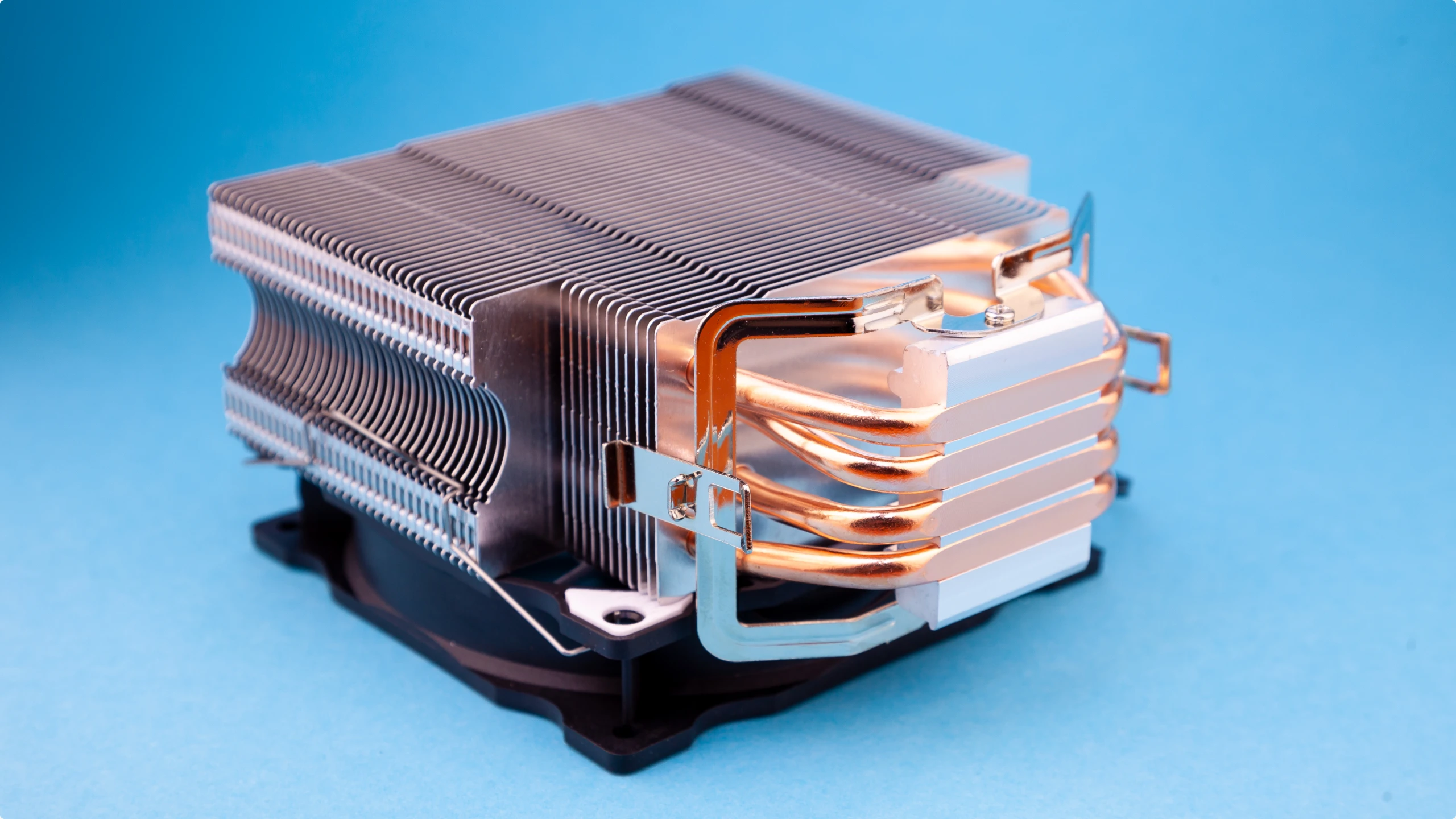 How Cold Plate Liquid Cooling Works: Microchannels, Thermal Resistance, and the Roadmap Beyond
